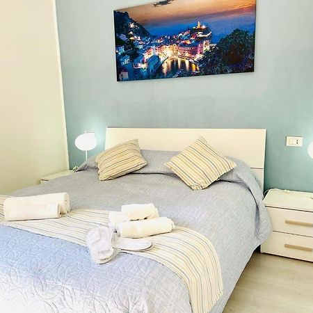 Appunti Di Viaggio Guesthouse La Spezia Bagian luar foto