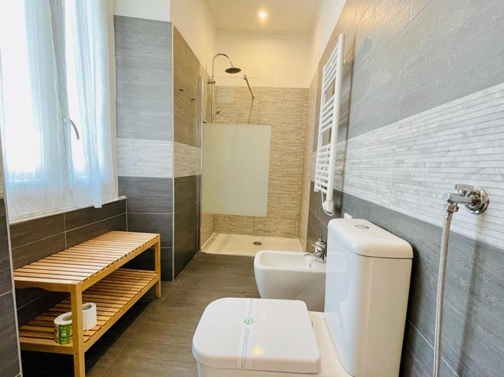 Appunti Di Viaggio Guesthouse La Spezia Bagian luar foto